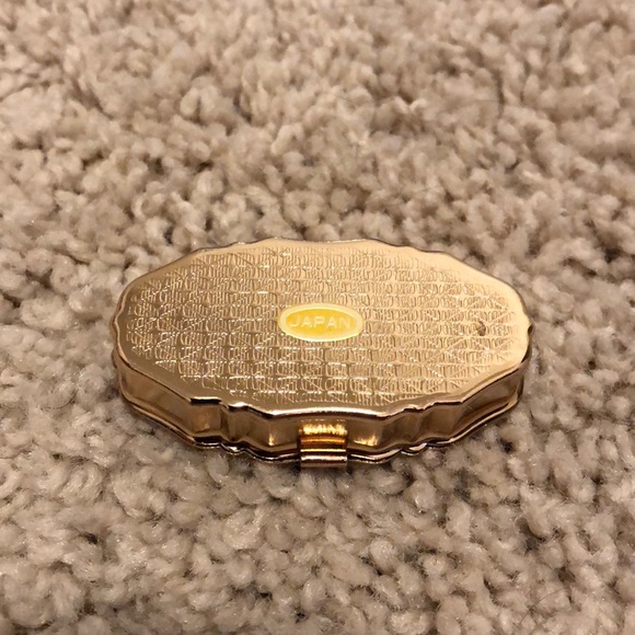 NWT - Picture 3 of 3